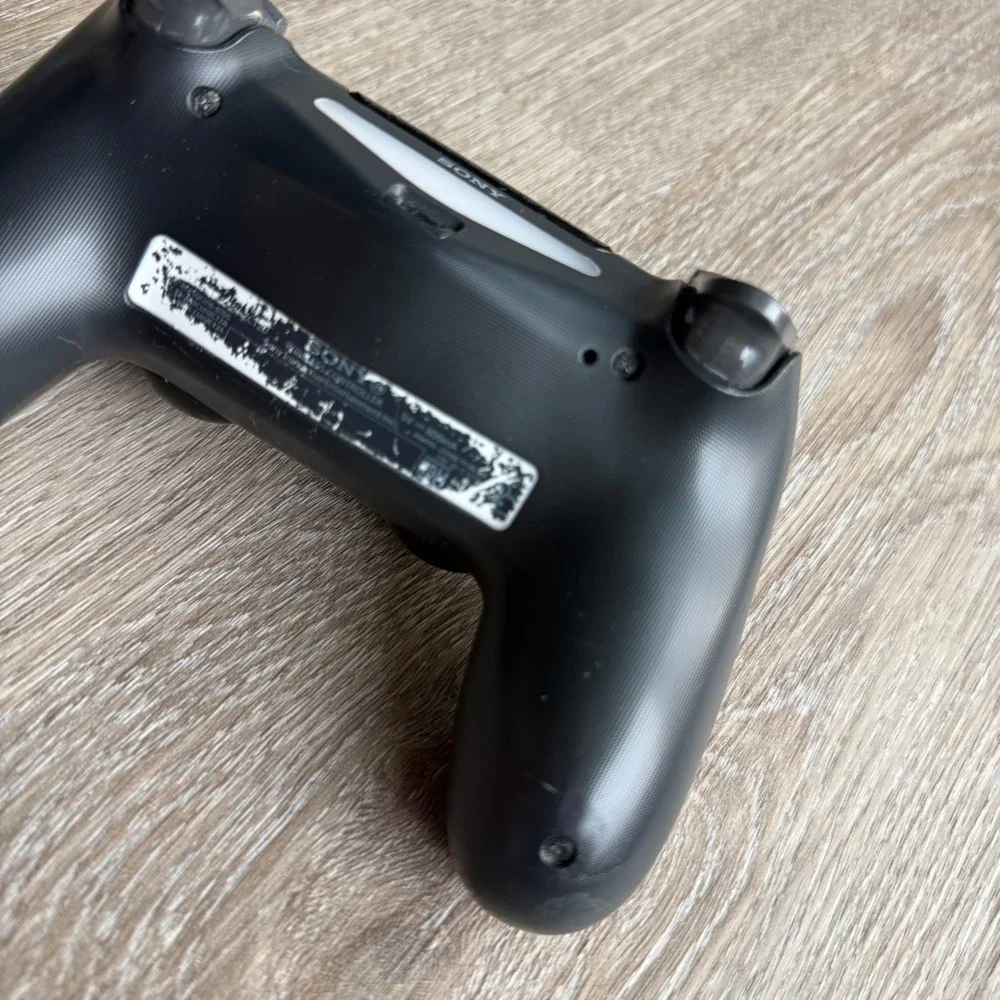 Sony PlayStation 4 DualShock 4 Wireless Controller Jet Black CUH-ZCT2U UNTESTED